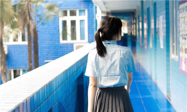 东城街道如何找到一个可以帮助我生孩子的女人？